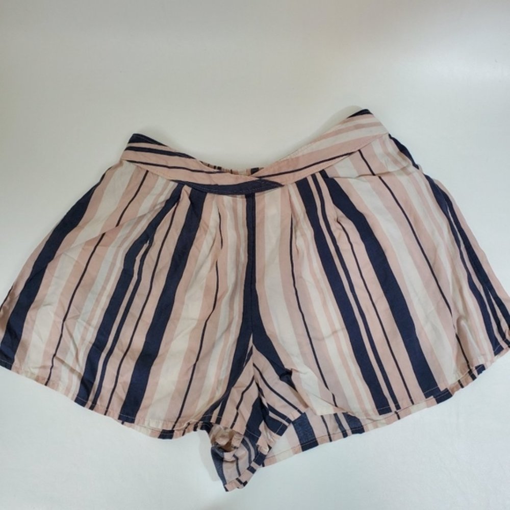 Abound flirty striped flounce shorts